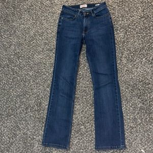 Wrangler high rise bold boot cut jean size 2/32